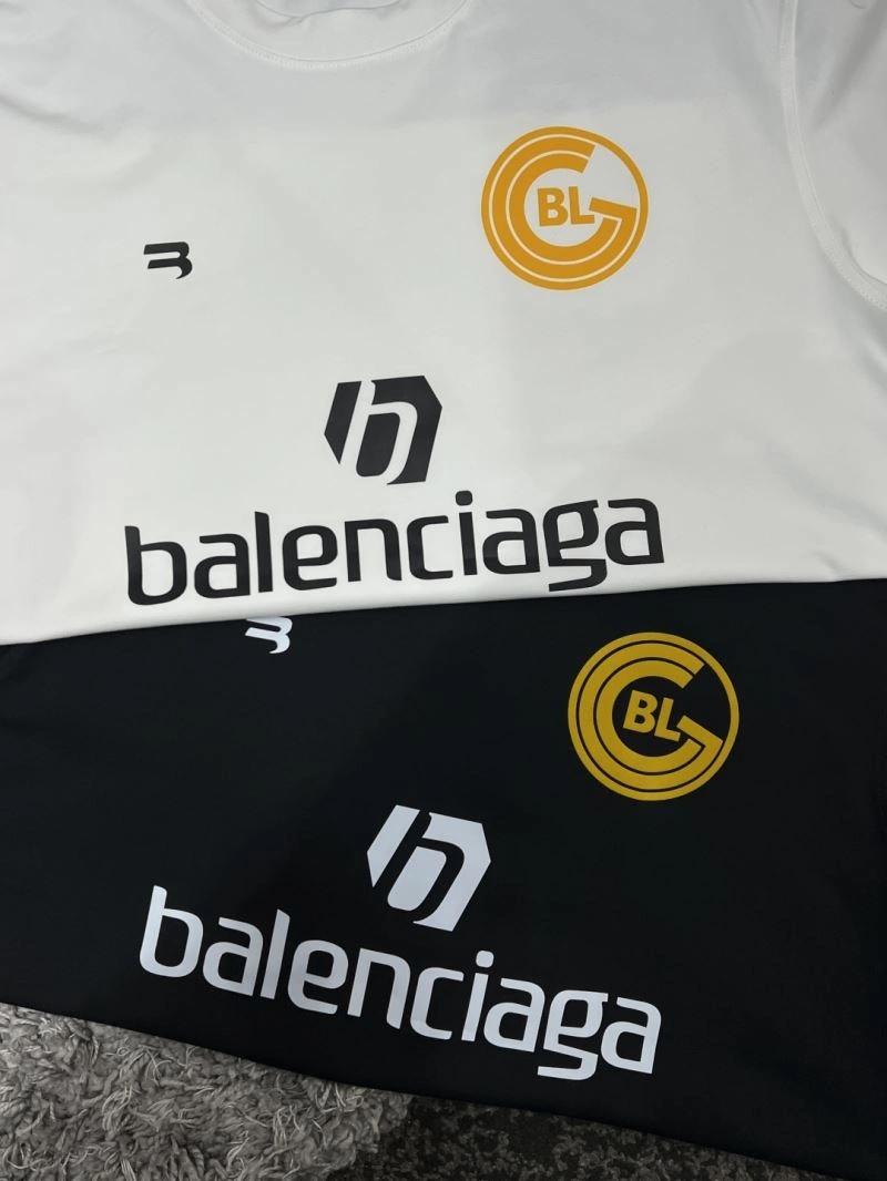 Durable Balenciaga T-Shirts 98093
