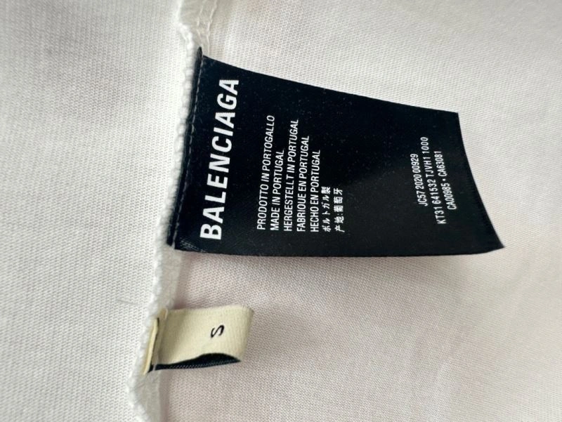 Balenciaga T-Shirts ModernLook 98066