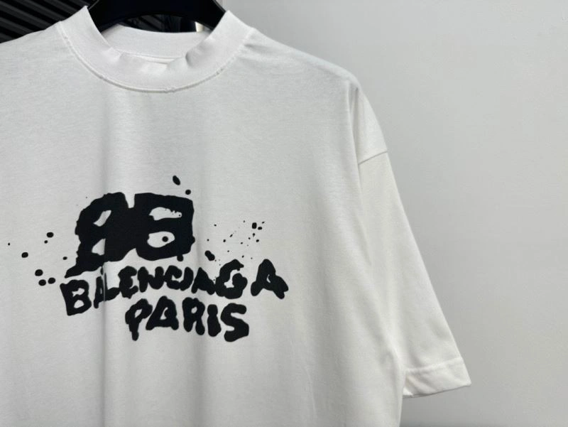 Supportive Balenciaga T-Shirts 98100