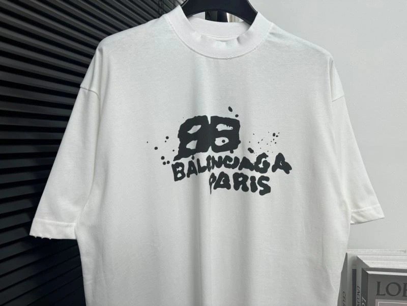 Supportive Balenciaga T-Shirts 98100