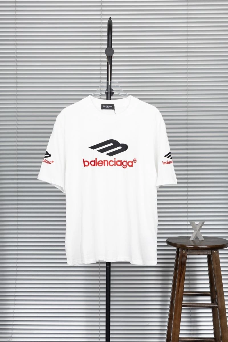 Vibrant Balenciaga T-Shirts 98077