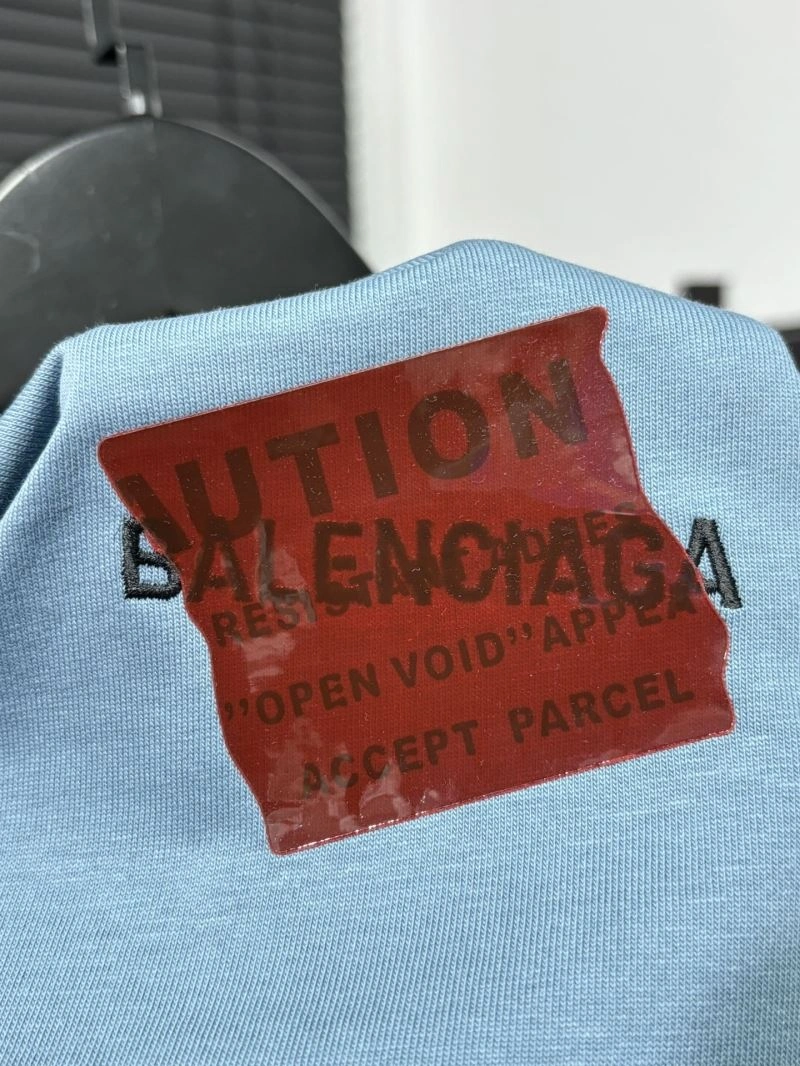 Trendsetting Balenciaga T-Shirts 98053
