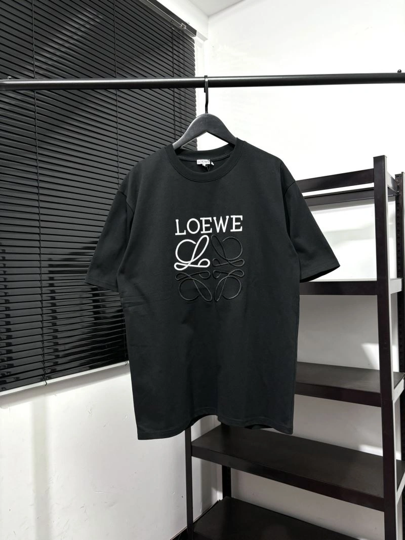 Flexible Balenciaga T-Shirts 98023