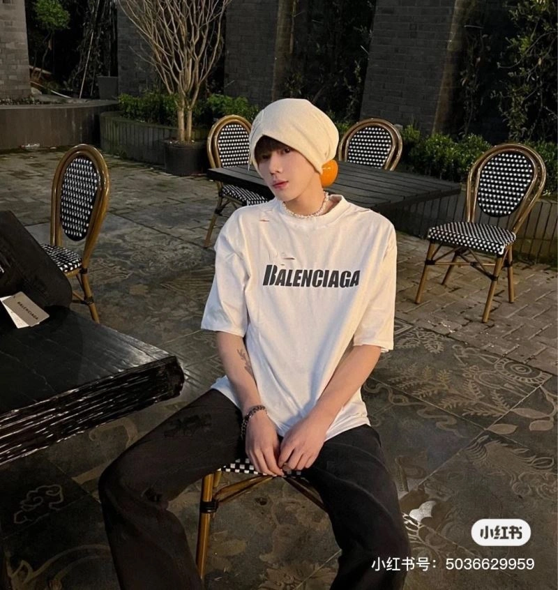 Balenciaga T-Shirts Modern 98045