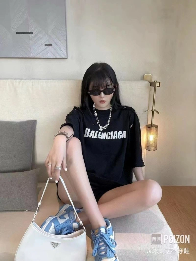 Balenciaga T-Shirts Modern 98045