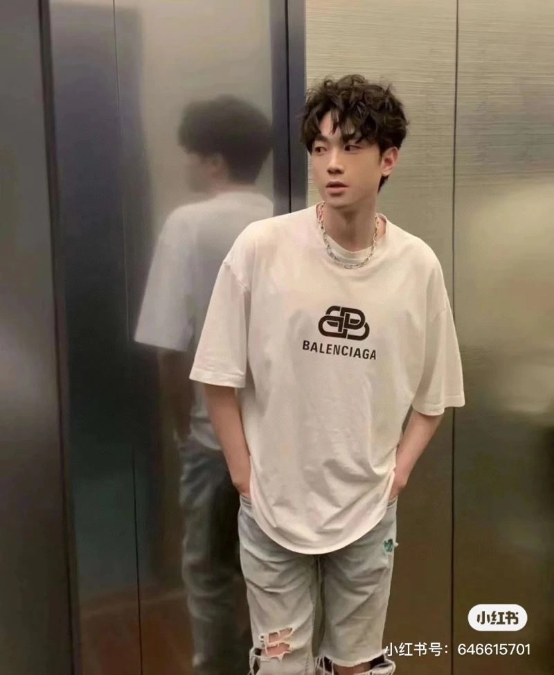 Durable Balenciaga T-Shirts 98046