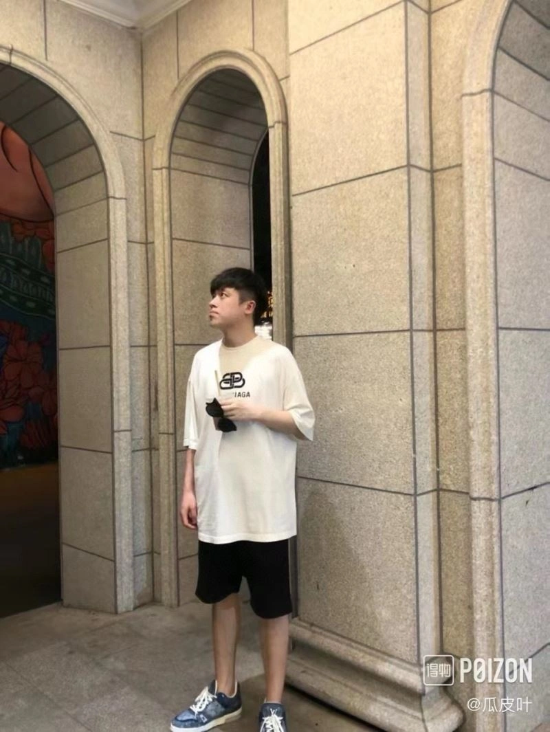 Durable Balenciaga T-Shirts 98046