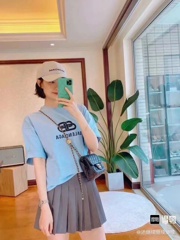 Durable Balenciaga T-Shirts 98046