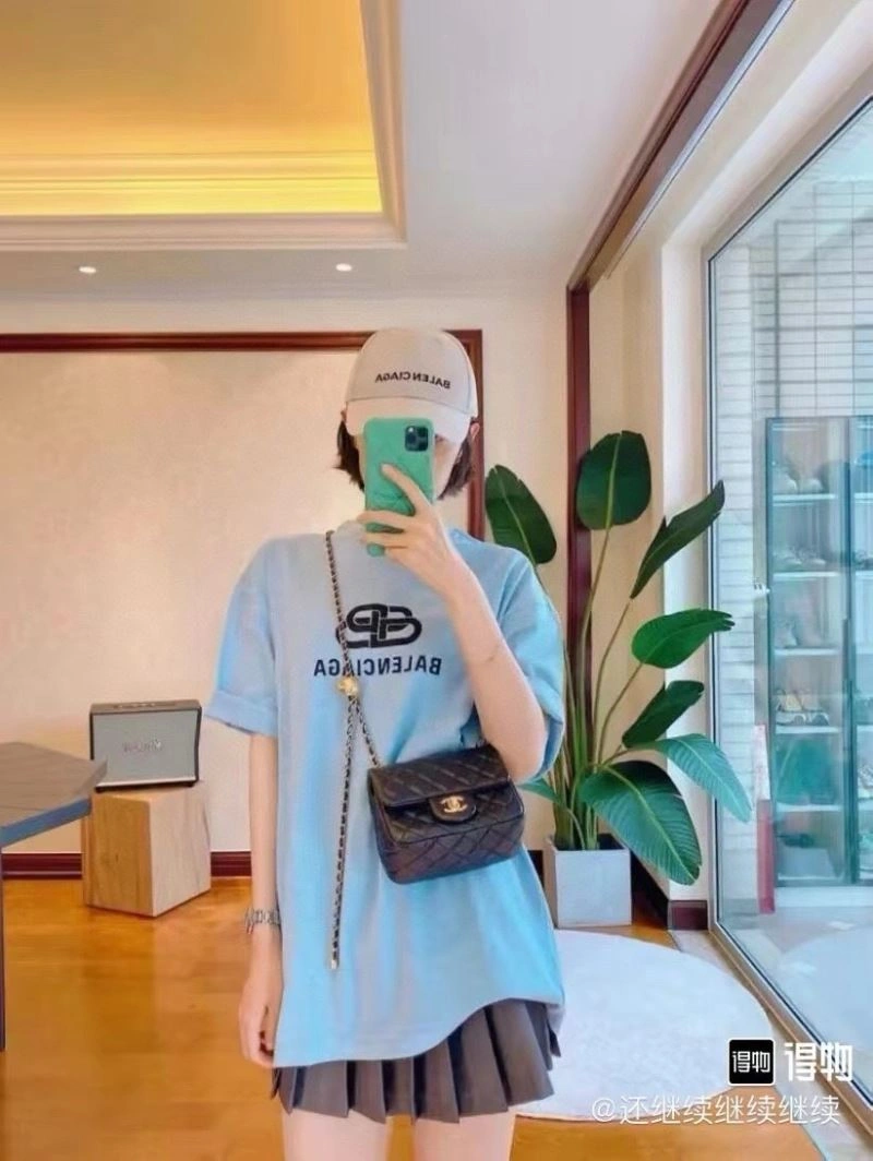 Durable Balenciaga T-Shirts 98046