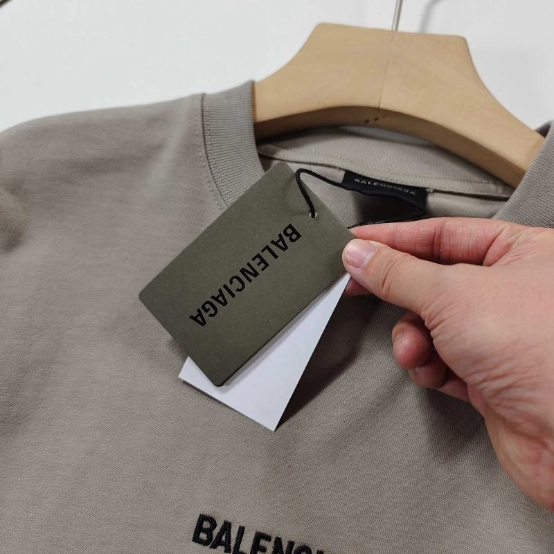 Balenciaga T-Shirts Resilient 98043