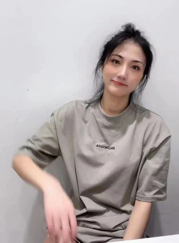 Balenciaga T-Shirts Resilient 98043