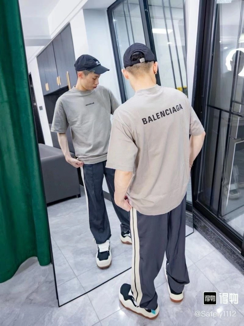 Balenciaga T-Shirts Resilient 98043