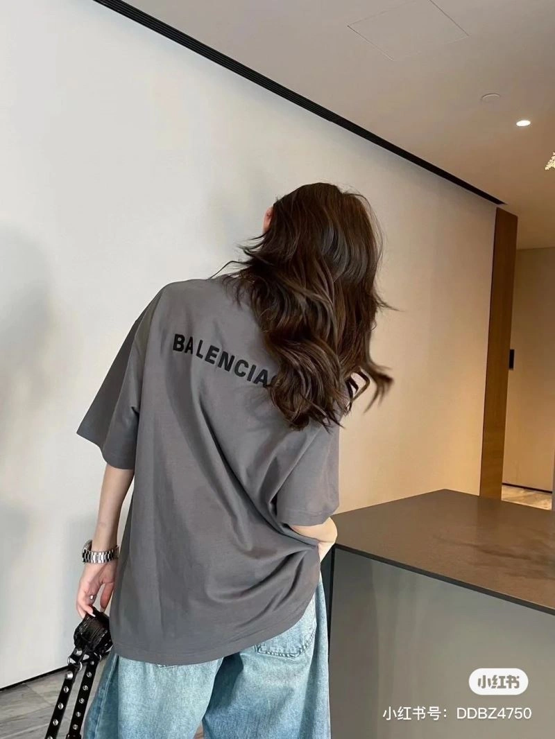 Balenciaga T-Shirts Resilient 98043