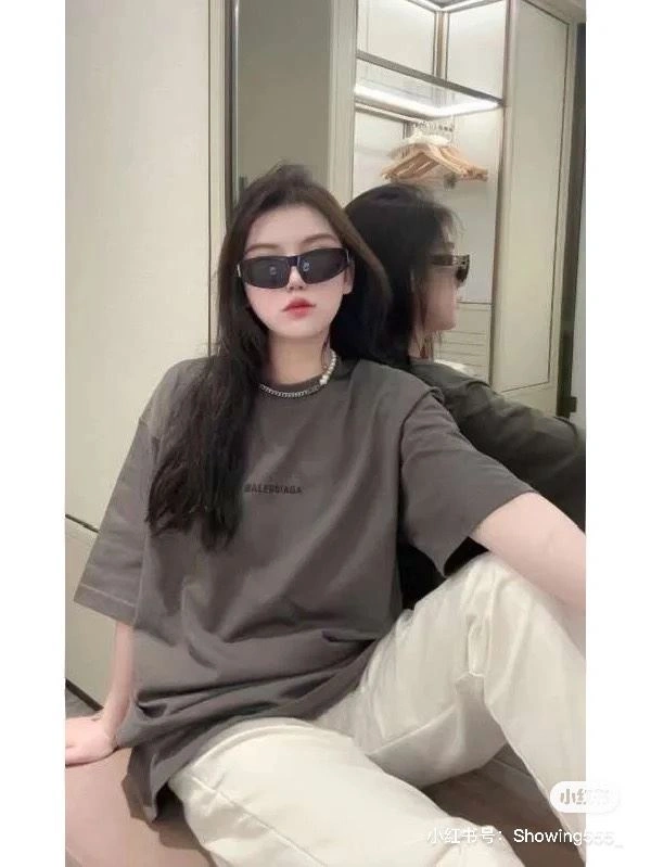 Balenciaga T-Shirts Resilient 98043