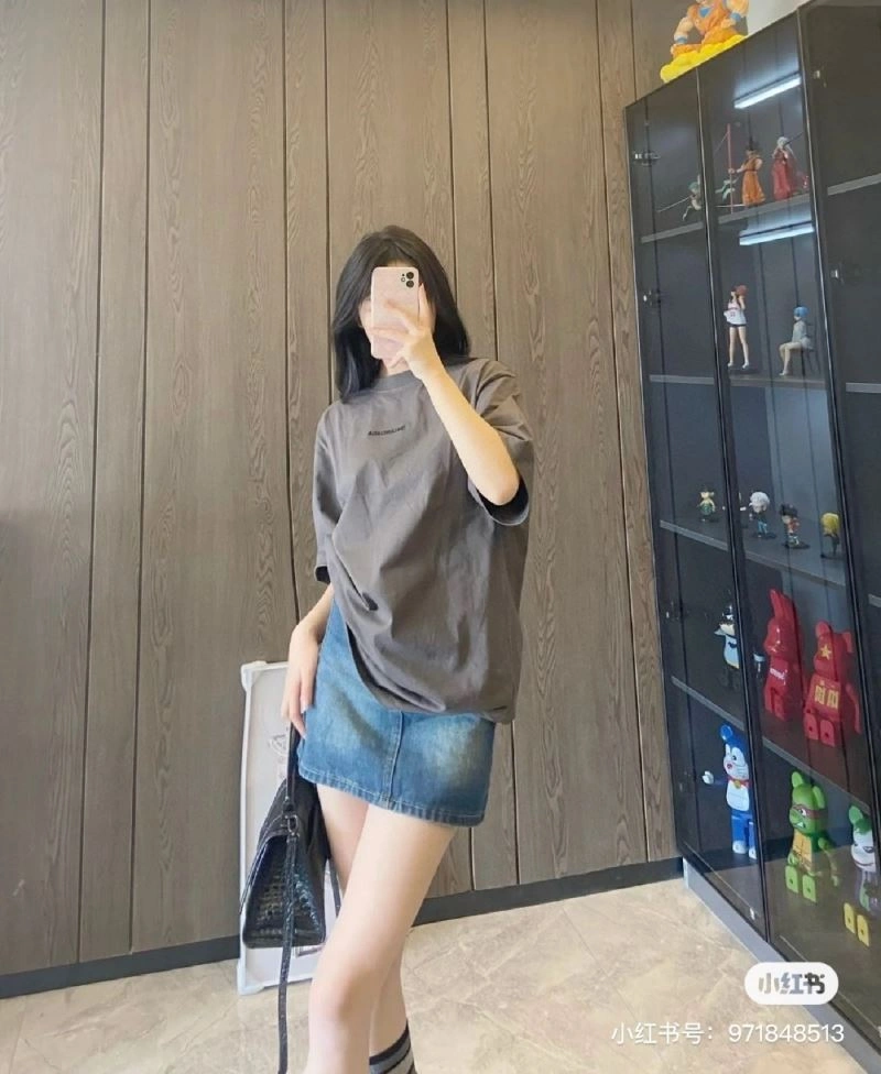 Balenciaga T-Shirts Resilient 98043