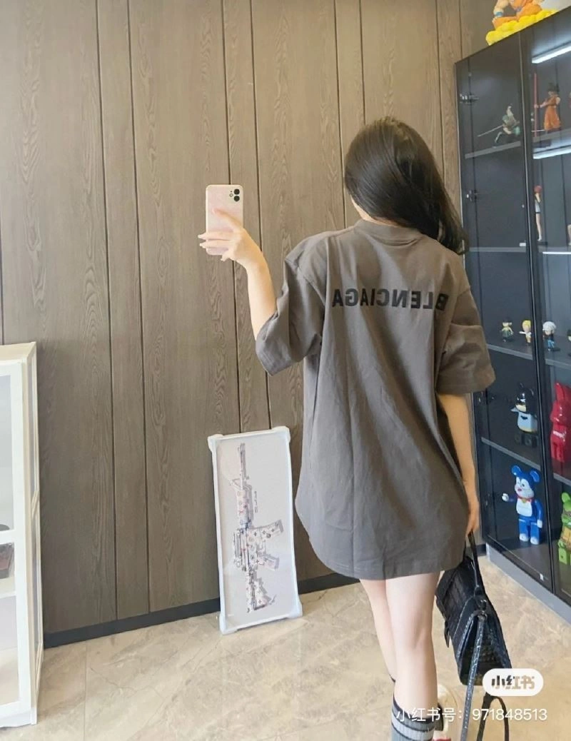 Balenciaga T-Shirts Resilient 98043