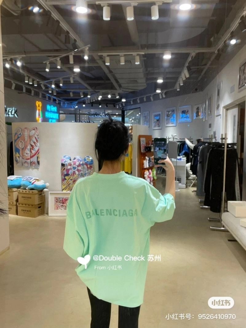 Balenciaga T-Shirts Resilient 98043