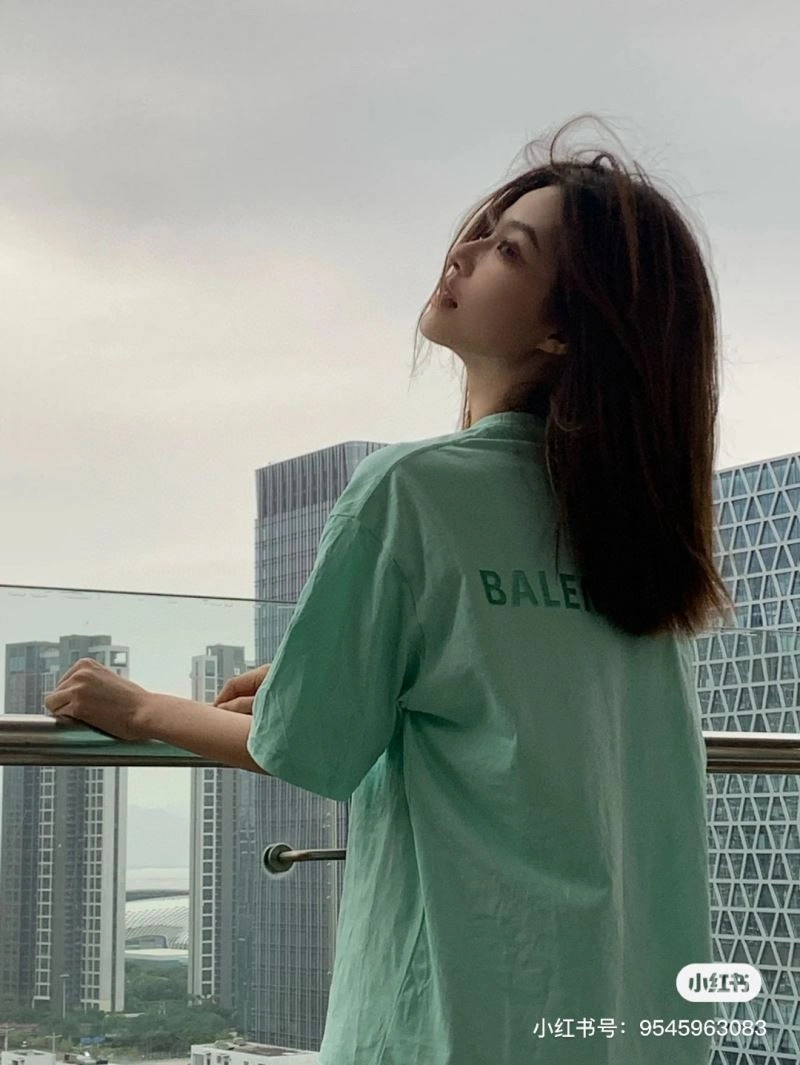 Balenciaga T-Shirts Resilient 98043