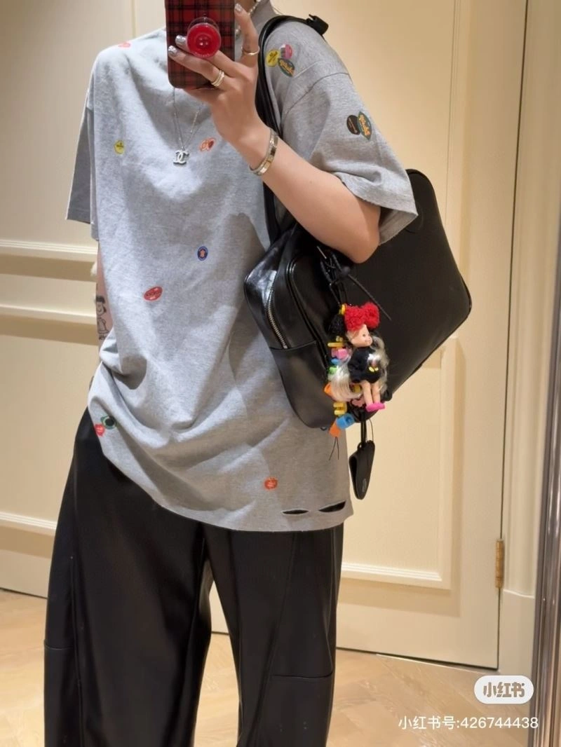 Balenciaga T-Shirts Elegant 98022