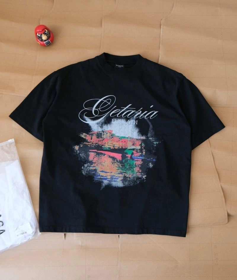Balenciaga T-Shirts TimelessDesign 98017