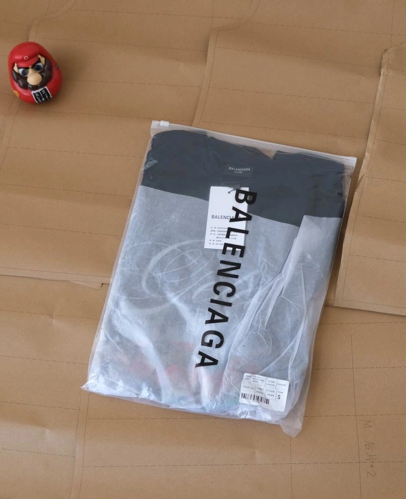 Balenciaga T-Shirts TimelessDesign 98017