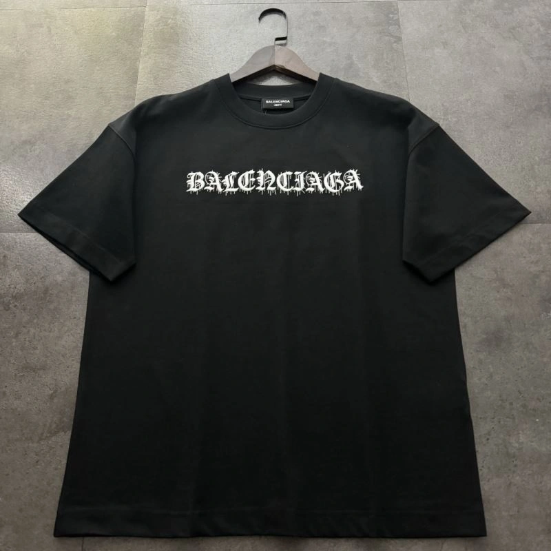 Versatile Balenciaga T-Shirts 98010