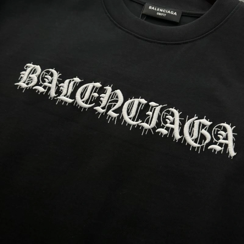 Versatile Balenciaga T-Shirts 98010