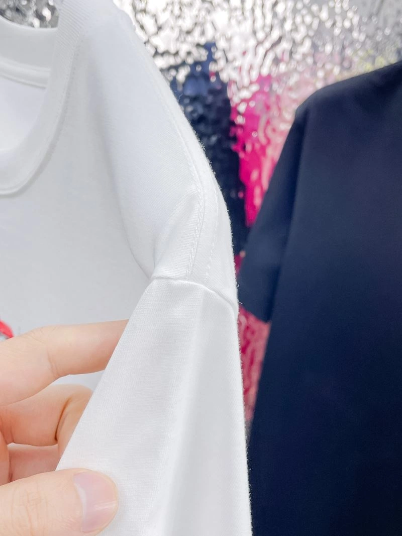 Effortless Balenciaga T-Shirts 97966