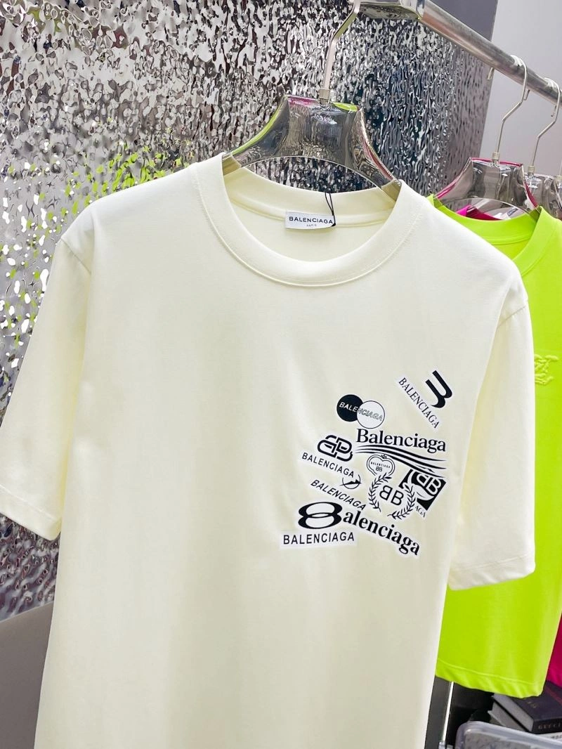 Balenciaga T-Shirts Versatile 97983