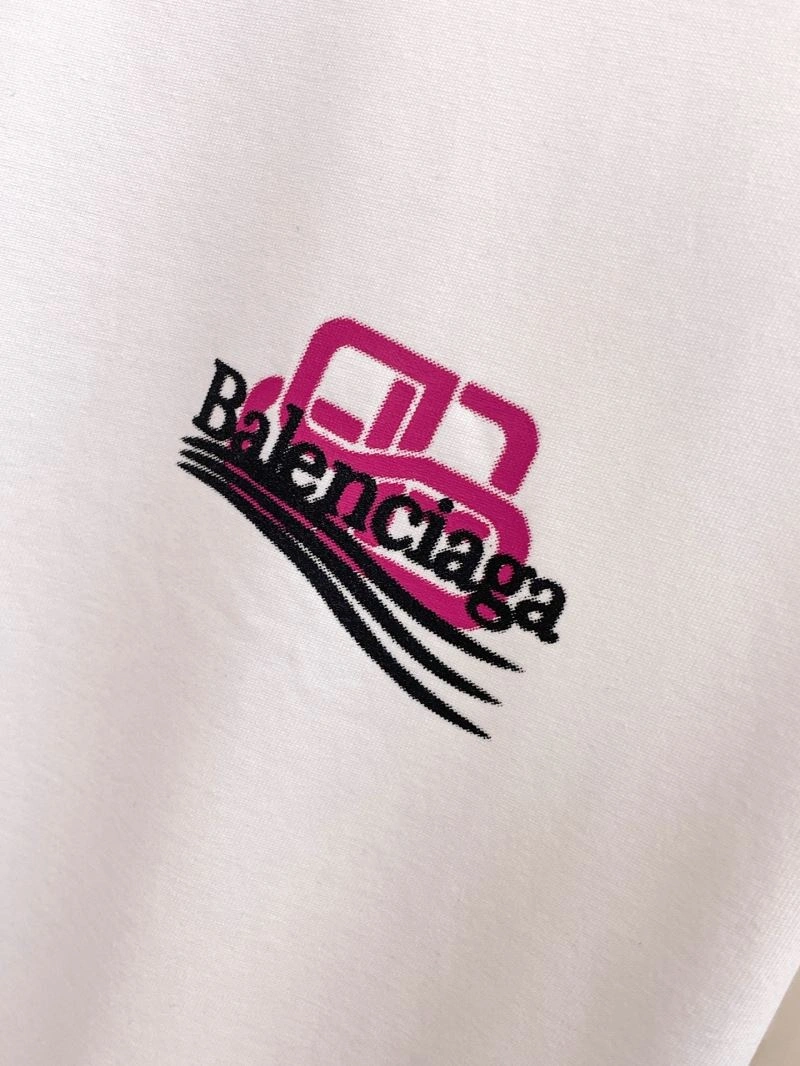 Neat Balenciaga T-Shirts 97815