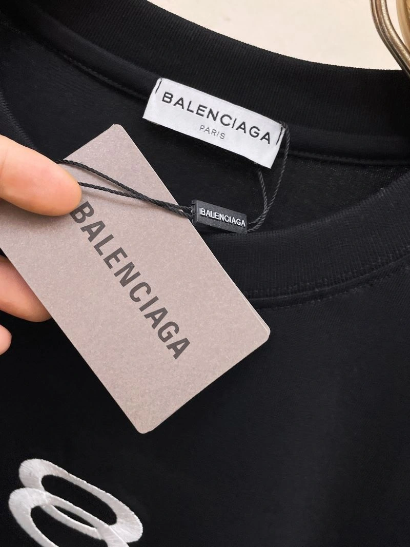 Elegant Balenciaga T-Shirts 97809