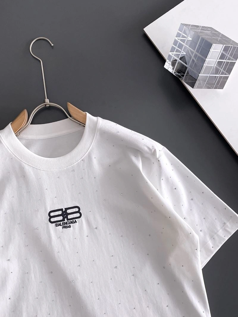 Elegant Balenciaga T-Shirts 97869