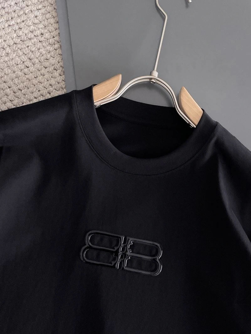 Reliable Balenciaga T-Shirts 97794