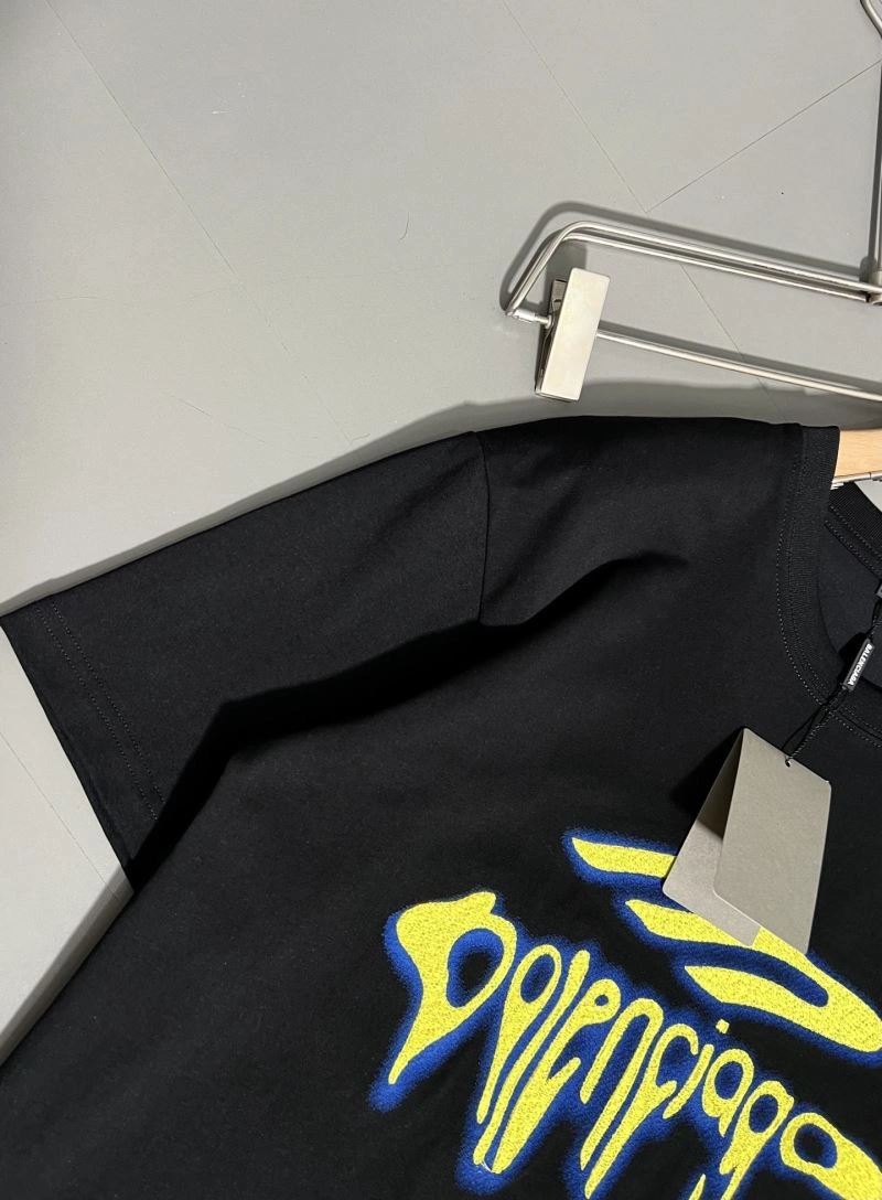 Vibrant Balenciaga T-Shirts 97827