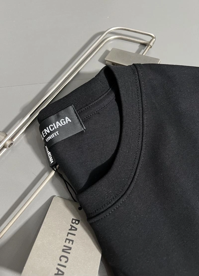 Vibrant Balenciaga T-Shirts 97827