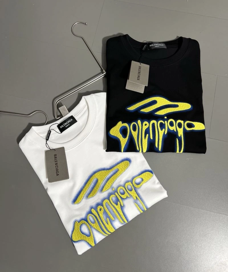 Vibrant Balenciaga T-Shirts 97827
