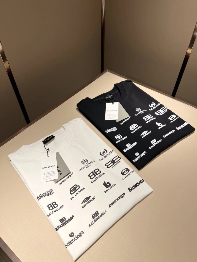 Versatile Balenciaga T-Shirts 97745