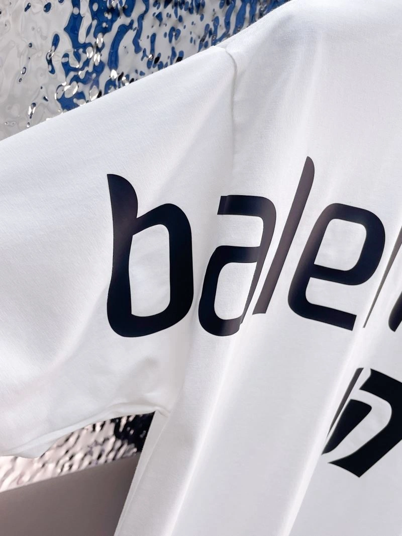 Compact Balenciaga T-Shirts 97743