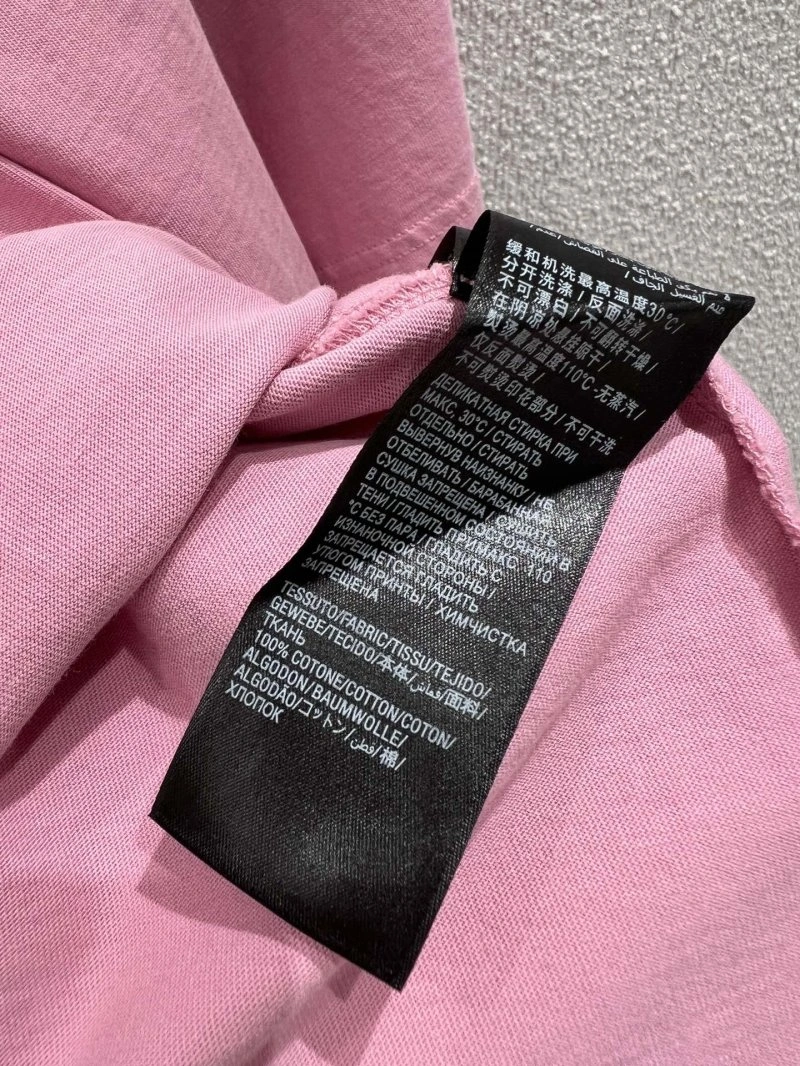 Soft Balenciaga T-Shirts 96411