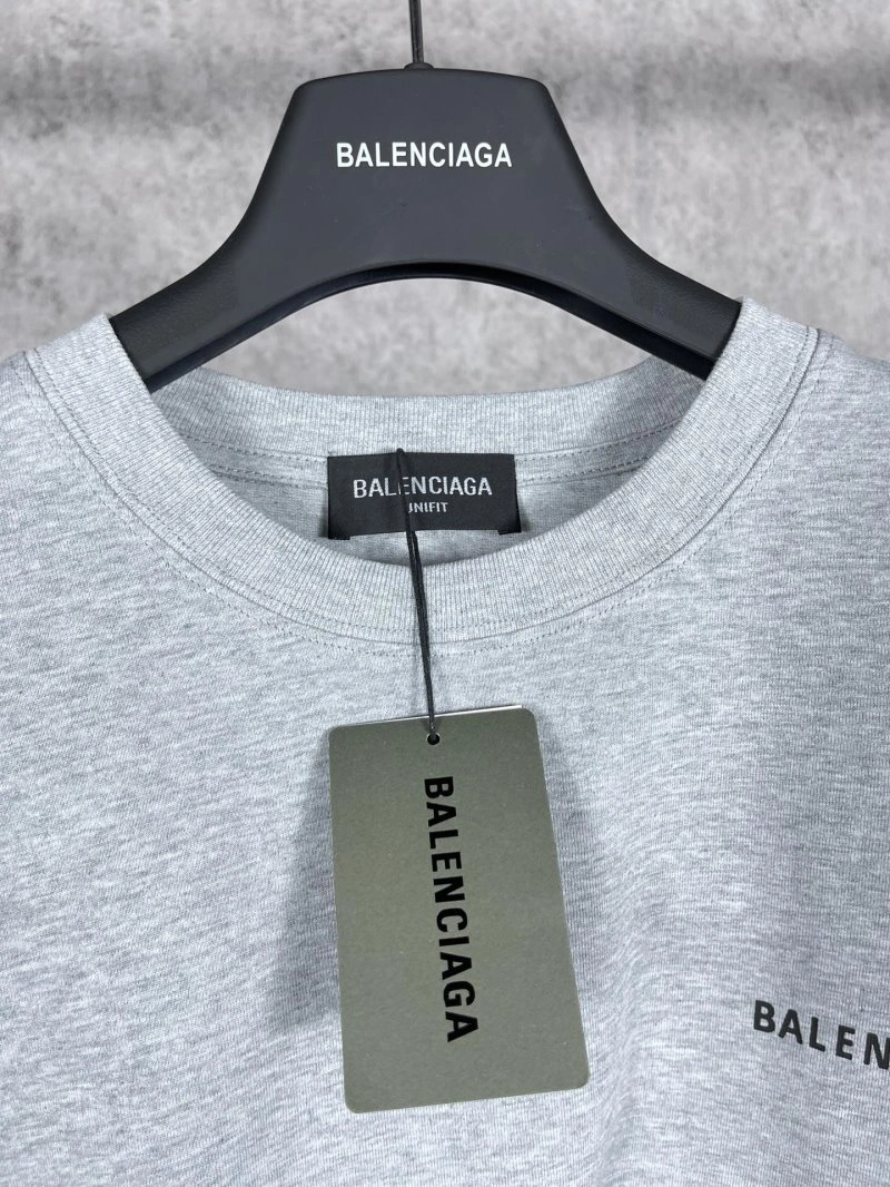 Unisex Balenciaga T-Shirts 96420