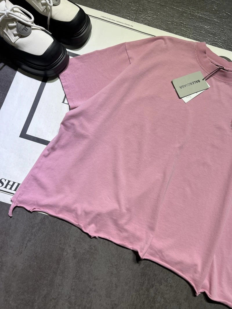 Cozy Balenciaga T-Shirts 96374