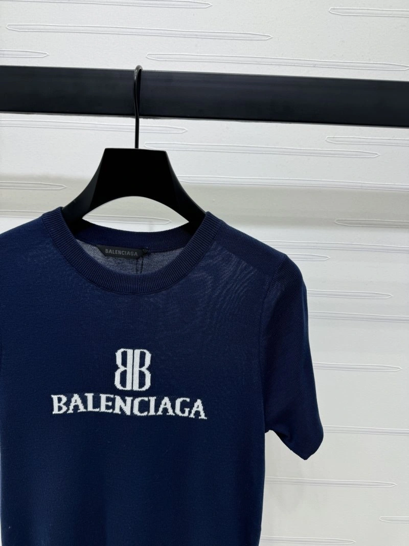Reliable Balenciaga T-Shirts 96493
