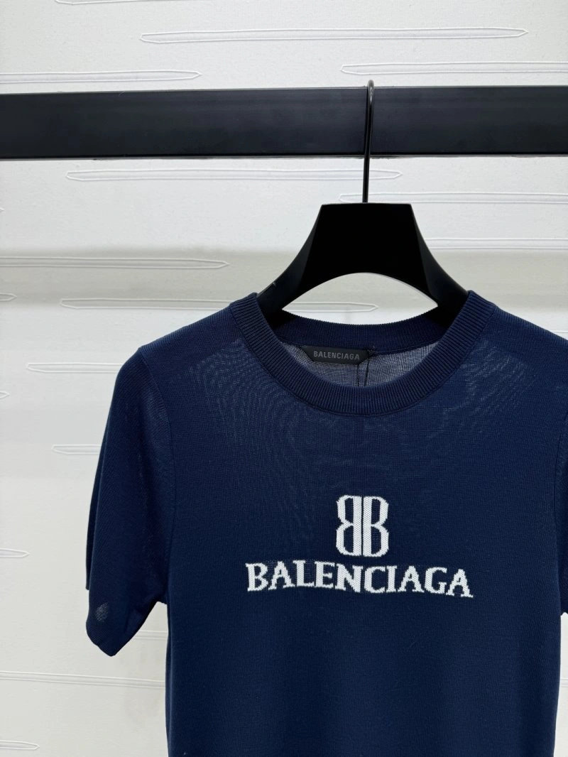 Reliable Balenciaga T-Shirts 96493