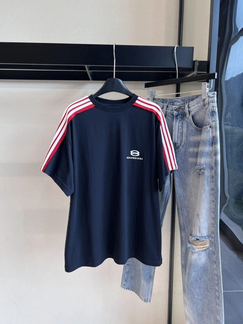 ZipUp Balenciaga T-Shirts 96460
