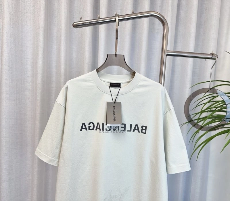 UrbanChic Balenciaga T-Shirts 96451