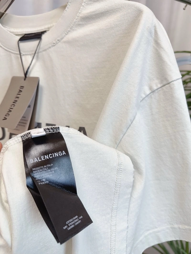 UrbanChic Balenciaga T-Shirts 96451