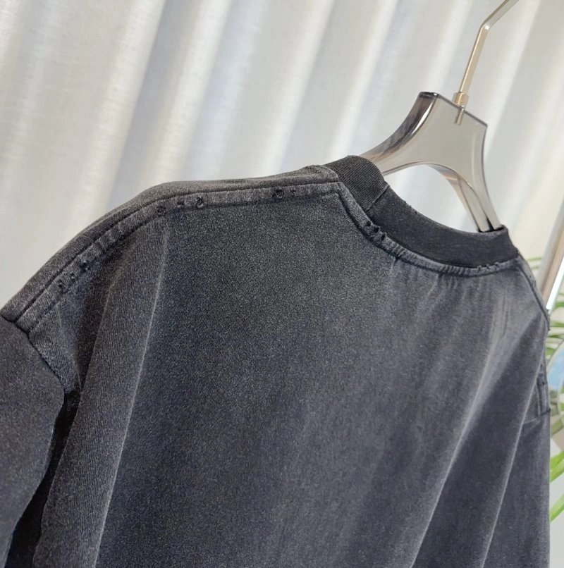 Balenciaga T-Shirts Sleek 96455