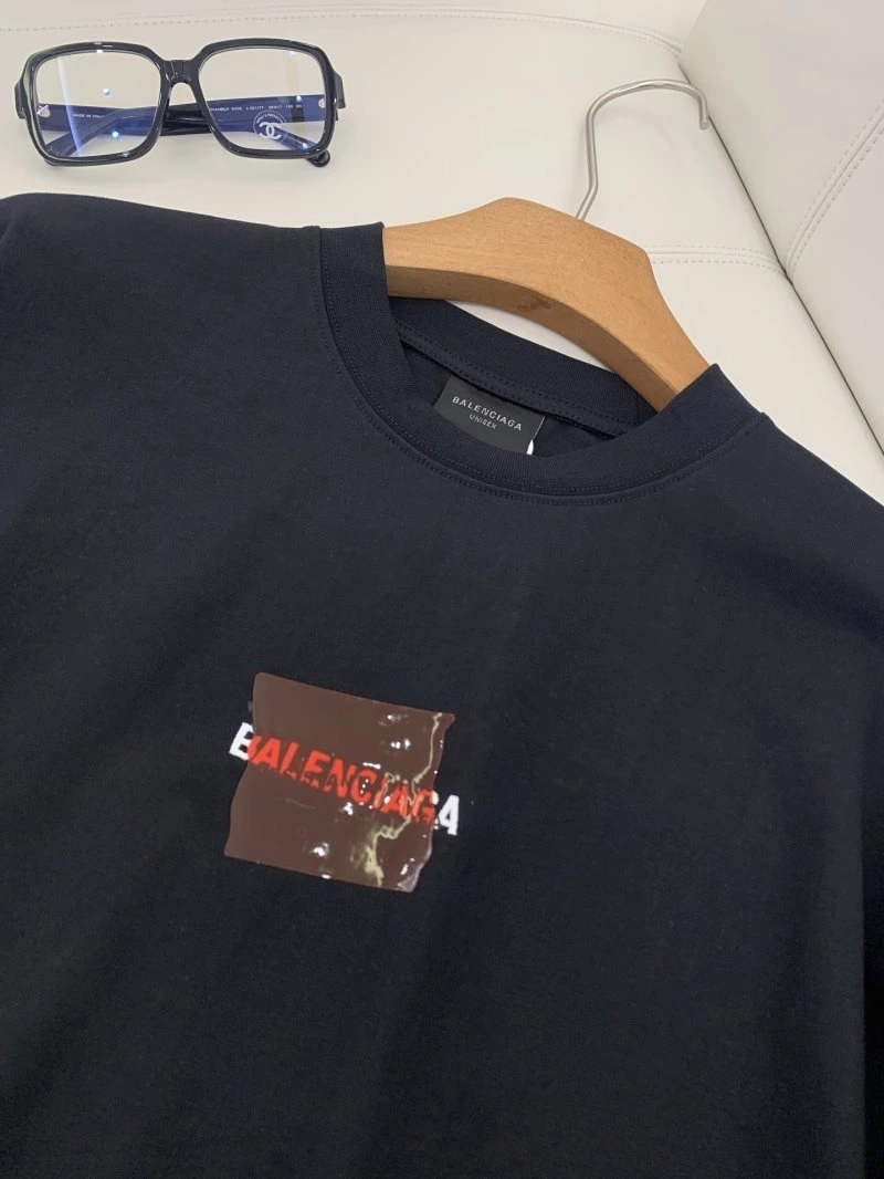 Sleek Balenciaga T-Shirts 96305
