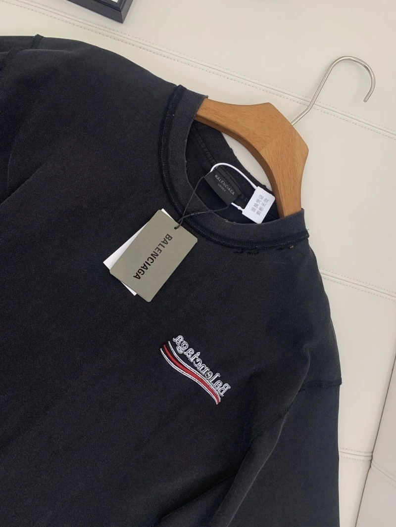 NewStyle Balenciaga T-Shirts 96337