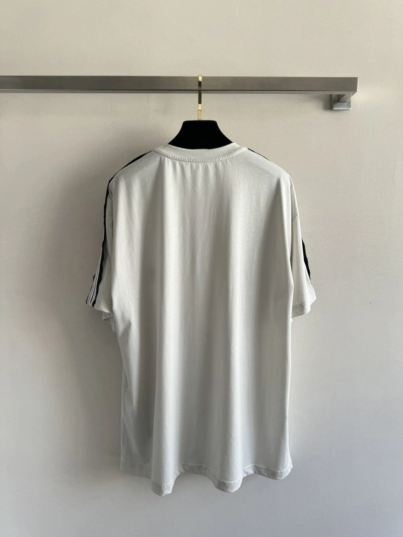 Balenciaga T-Shirts TimelessDesign 96301